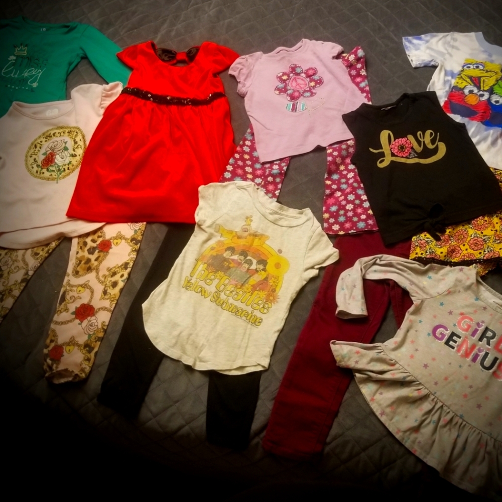 Lot of Girls 4/5 Clothes - 15 pieces